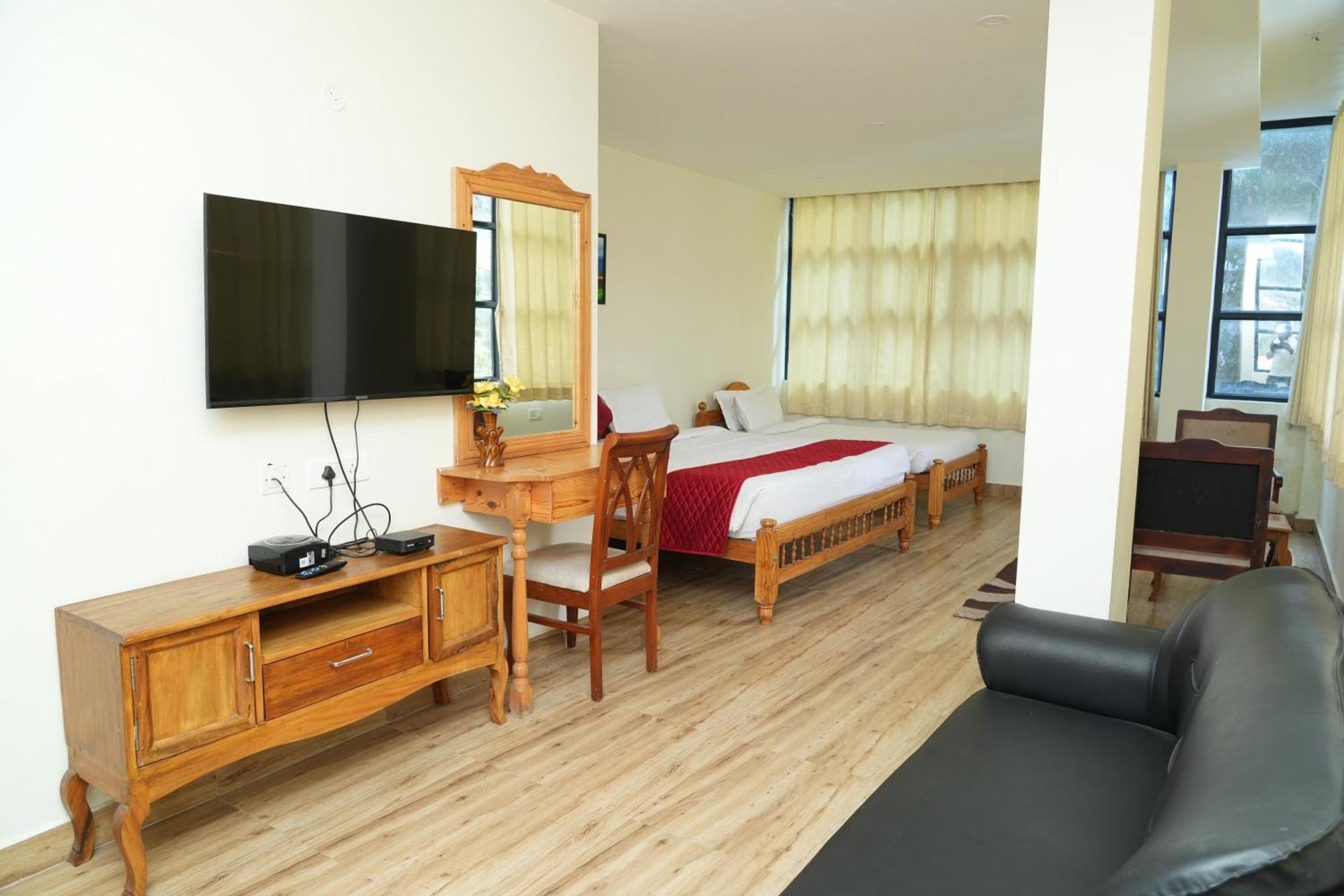 קודאיקנאל Vetrivel International By Brown Tree Resorts מראה חיצוני תמונה