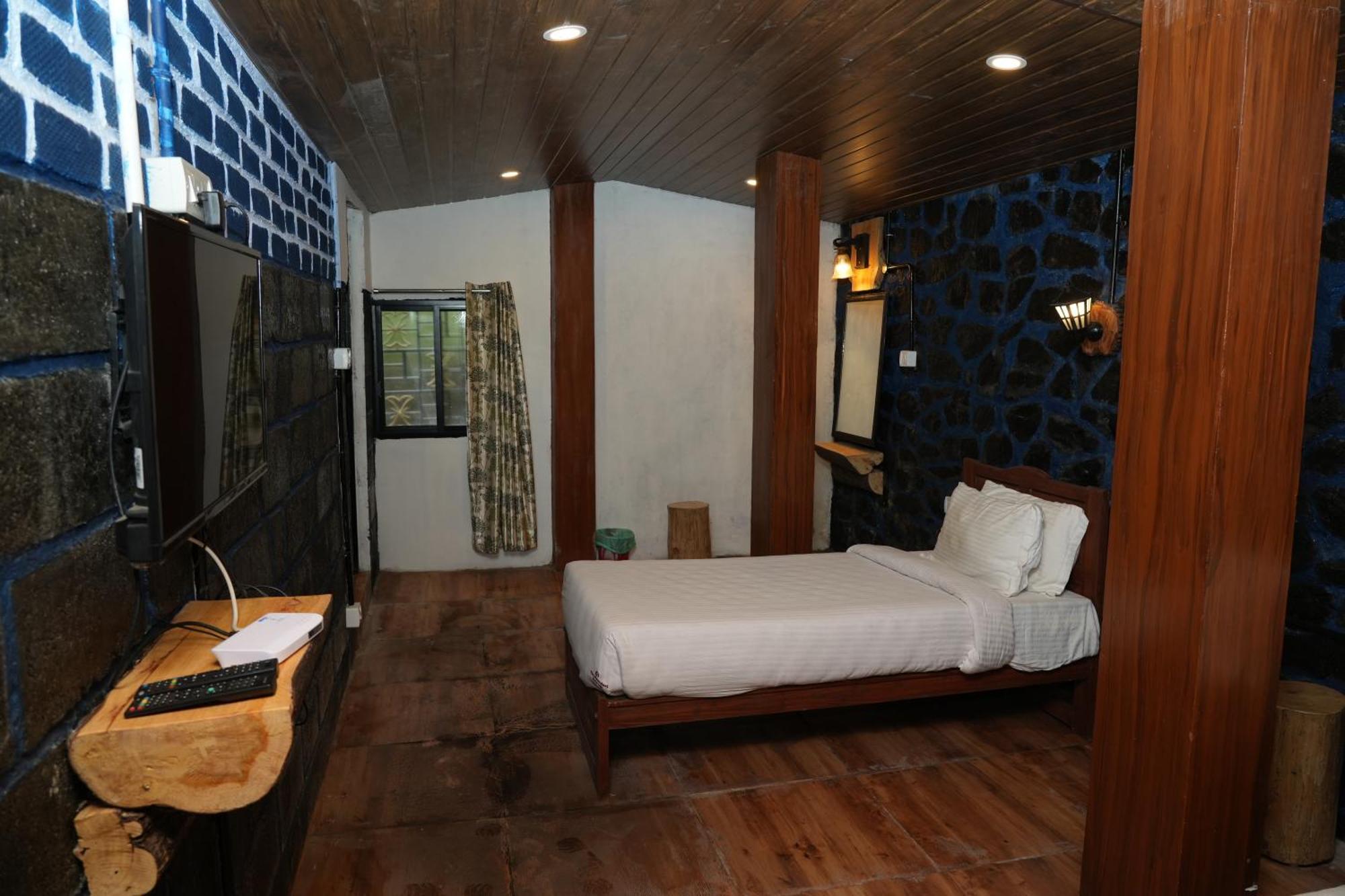 קודאיקנאל Vetrivel International By Brown Tree Resorts מראה חיצוני תמונה