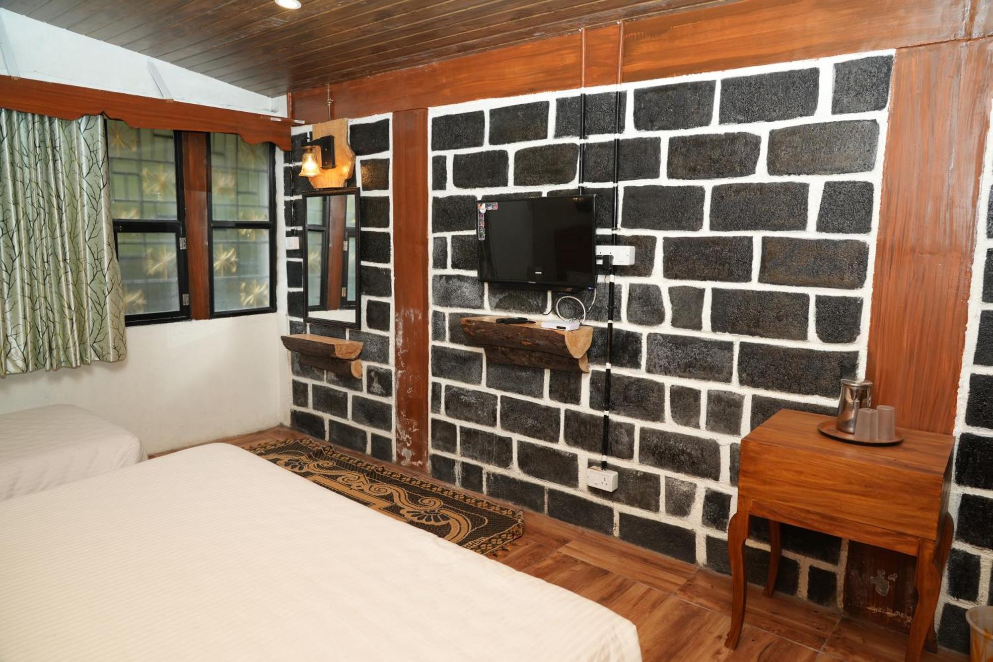 קודאיקנאל Vetrivel International By Brown Tree Resorts מראה חיצוני תמונה
